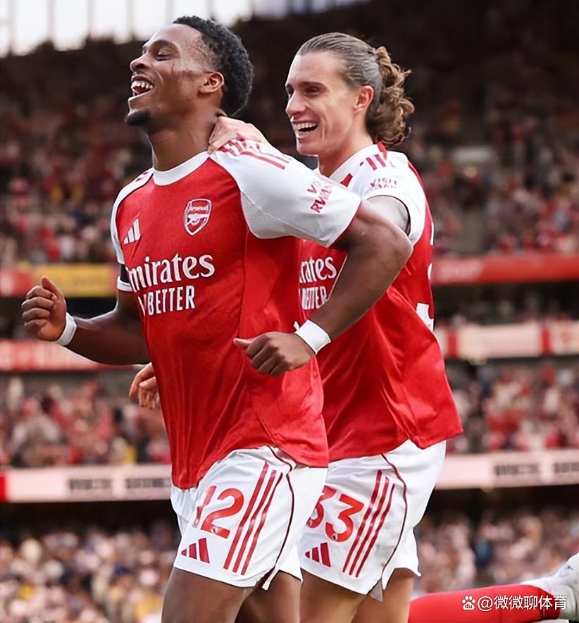 今晨拉齐奥回应争议——英超节点到来，球迷炸锅，数据趋势出现新变化的简单介绍爱游戏APP